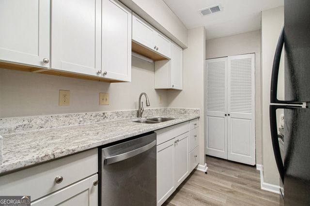 3782 Kensingwood Trace, Decatur, GA 30032