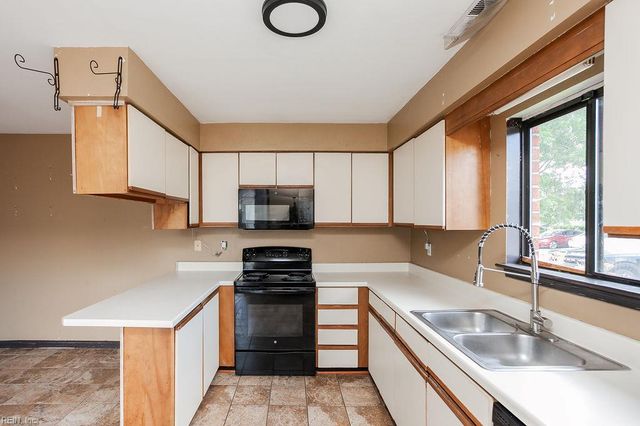 1705 Ocean Bay DR, Virginia Beach, VA 23454