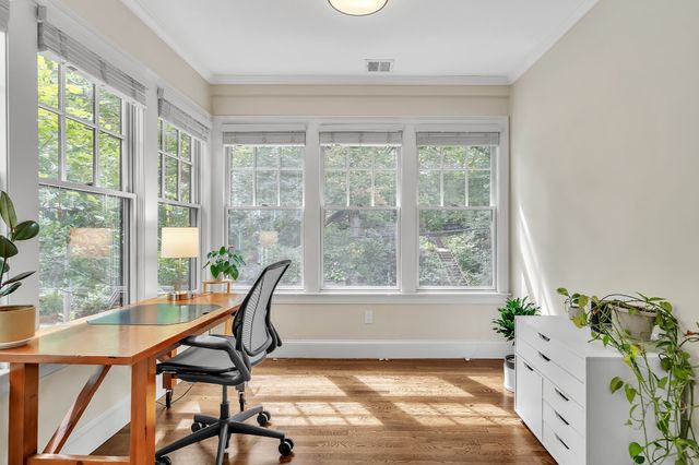 131 Winchester St 131, Brookline, MA 02446