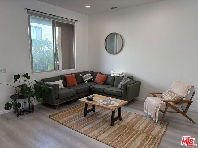 5046 Mosaic Court, Los Angeles, CA 90041