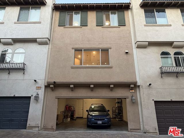 5046 Mosaic Court, Los Angeles, CA 90041