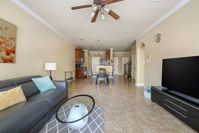 2007 SHOAL CREEK Trail, Garland, TX 75044