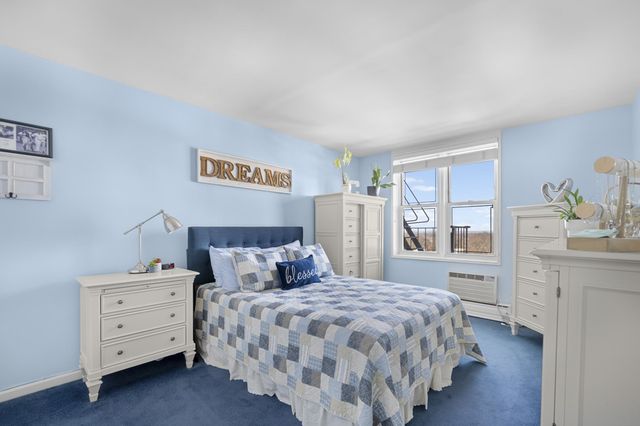 5440 Little Neck Pkwy Apt 6G, New York City, NY 11362