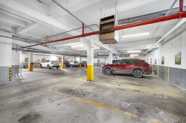 5440 Little Neck Pkwy Apt 6G, New York City, NY 11362