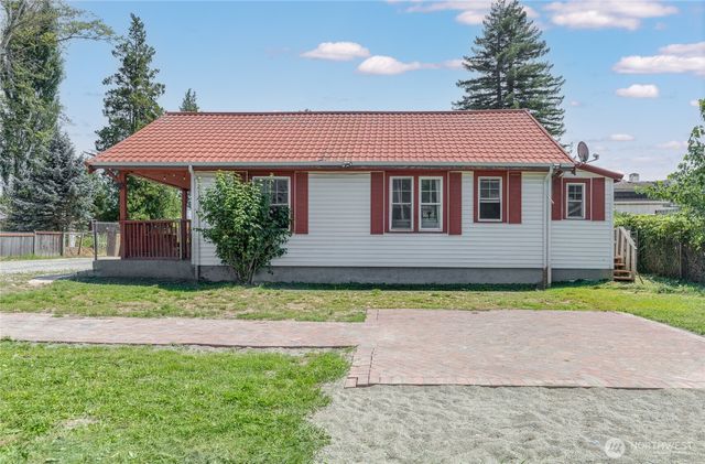 709 Celery Avenue, Algona, WA 98001
