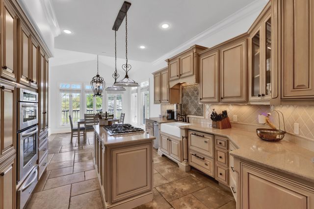 835 Savannah West Ct, Springfield, TN 37172