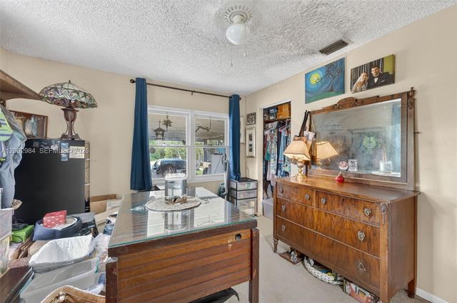1490 NW 8th St, Homestead, FL 33030