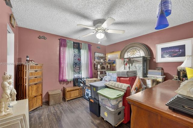 1490 NW 8th St, Homestead, FL 33030