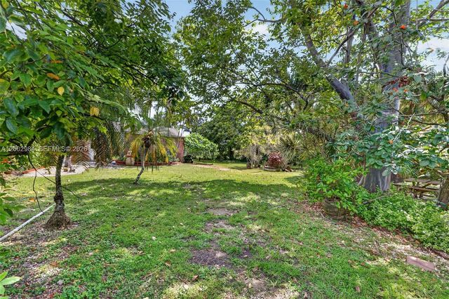 1490 NW 8th St, Homestead, FL 33030