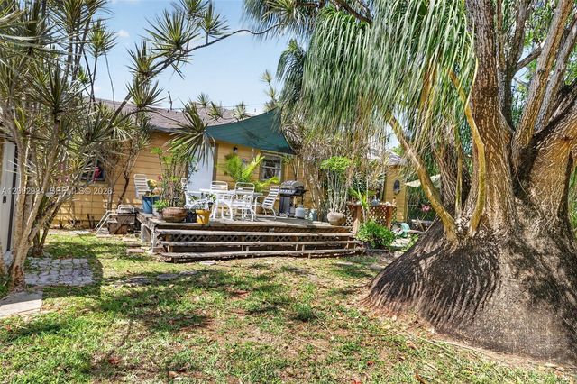 1490 NW 8th St, Homestead, FL 33030