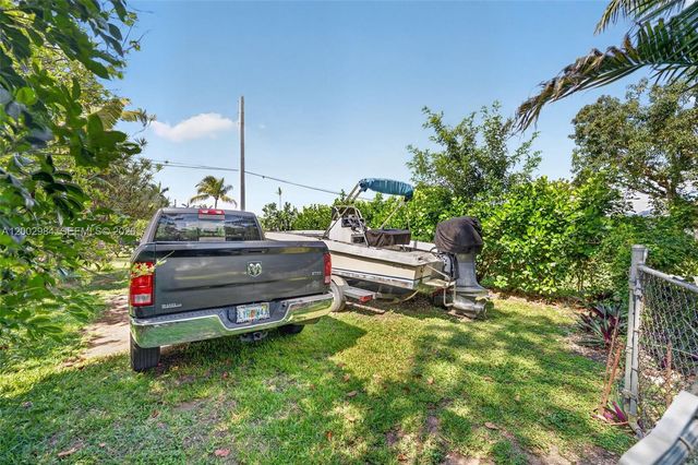 1490 NW 8th St, Homestead, FL 33030