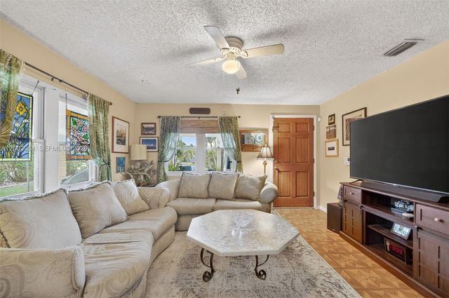 1490 NW 8th St, Homestead, FL 33030