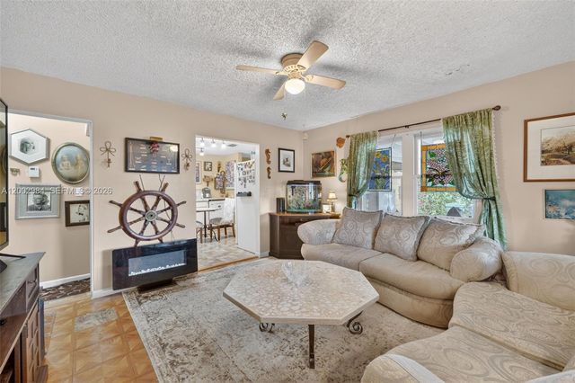 1490 NW 8th St, Homestead, FL 33030