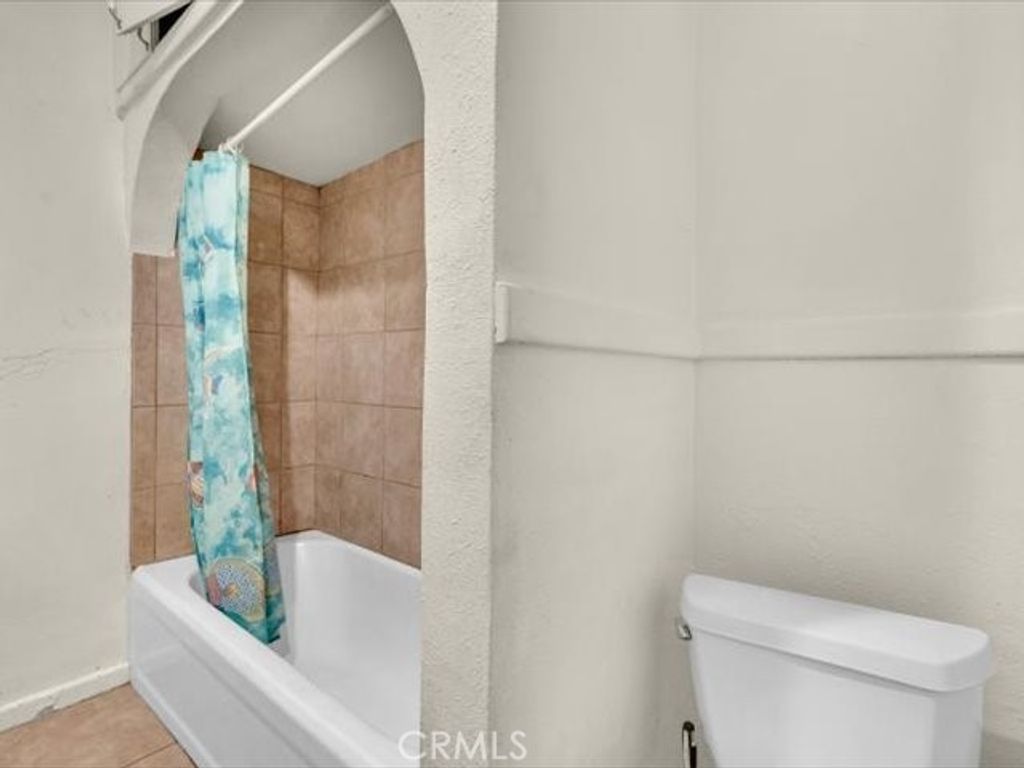 Image 27 of property listing at 1129 Dewsnup Avenue, Gridley, CA 95948