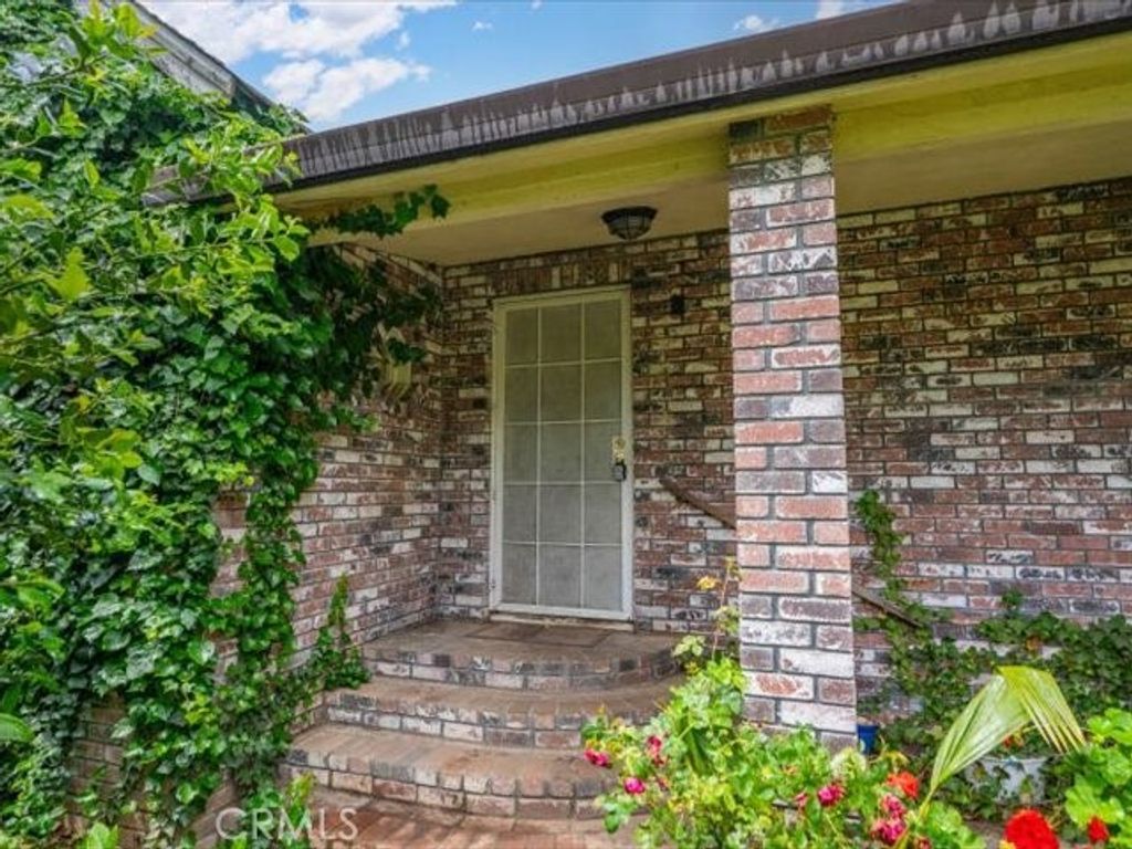 Image 6 of property listing at 1129 Dewsnup Avenue, Gridley, CA 95948