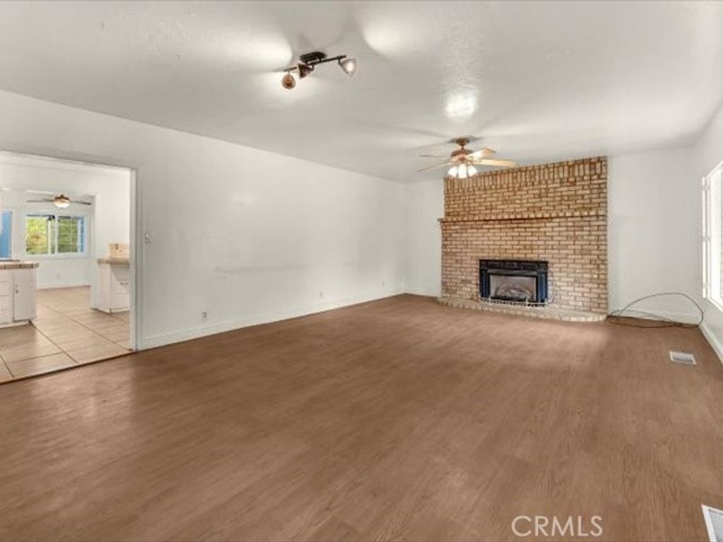 Image 7 of property listing at 1129 Dewsnup Avenue, Gridley, CA 95948