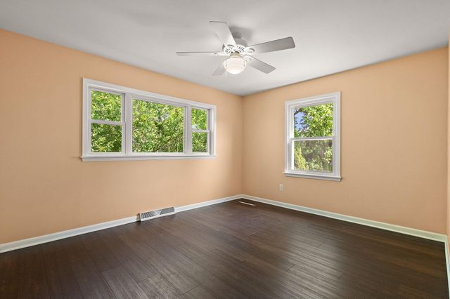 518 Merrillville Road, Crown Point, IN 46307