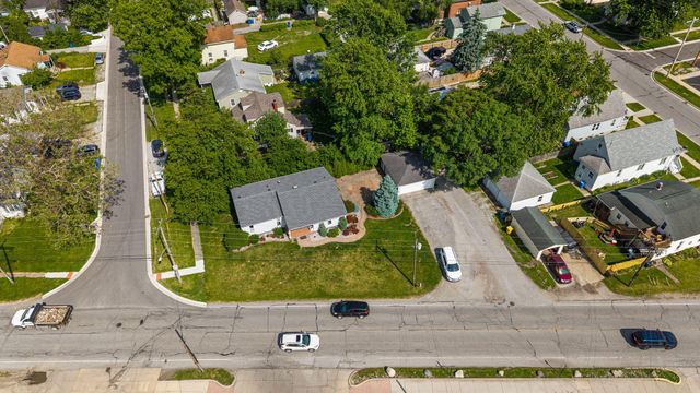518 Merrillville Road, Crown Point, IN 46307