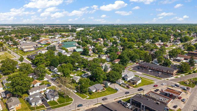 518 Merrillville Road, Crown Point, IN 46307