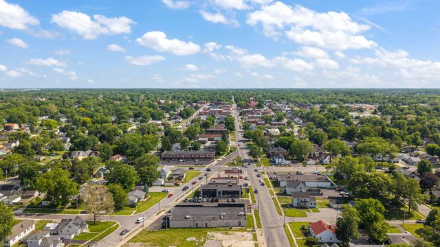 518 Merrillville Road, Crown Point, IN 46307