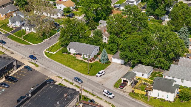 518 Merrillville Road, Crown Point, IN 46307