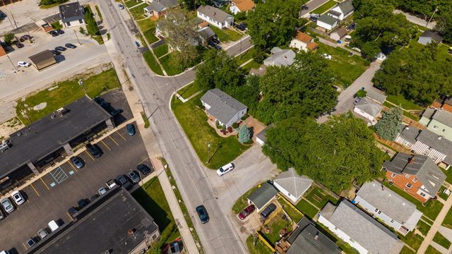518 Merrillville Road, Crown Point, IN 46307