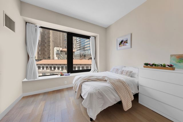 75 Wall St Apt 28I, New York City, NY 10005