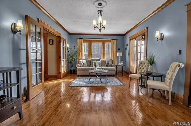 650 Orchard Parkway, Niagara Falls, NY 14301