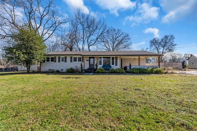 1508 Turnpike Road, Summertown, TN 38483