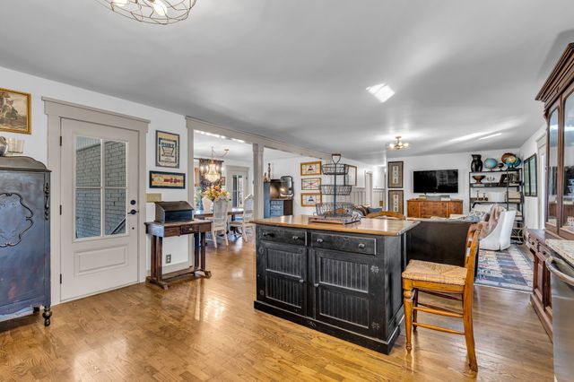 1508 Turnpike Road, Summertown, TN 38483