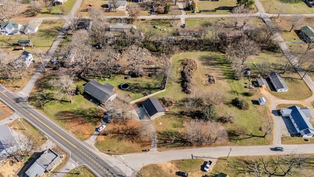 1508 Turnpike Road, Summertown, TN 38483