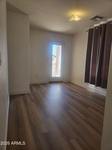 1442 E Mobile Lane Lane E, Phoenix, AZ 85040