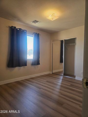 1442 E Mobile Lane Lane E, Phoenix, AZ 85040