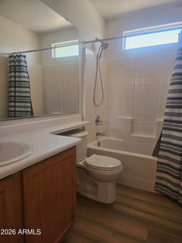 1442 E Mobile Lane Lane E, Phoenix, AZ 85040