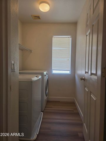 1442 E Mobile Lane Lane E, Phoenix, AZ 85040