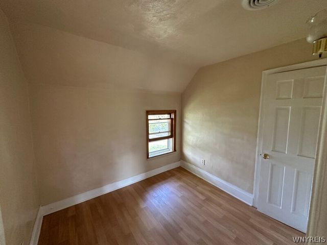 35 Cowing Street, Lancaster, NY 14043
