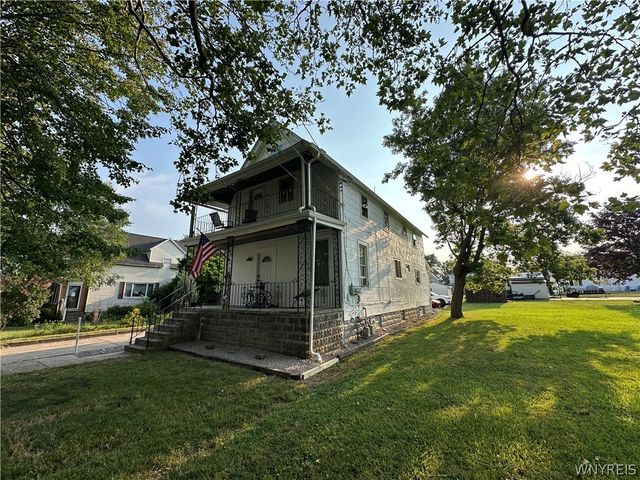 35 Cowing Street, Lancaster, NY 14043