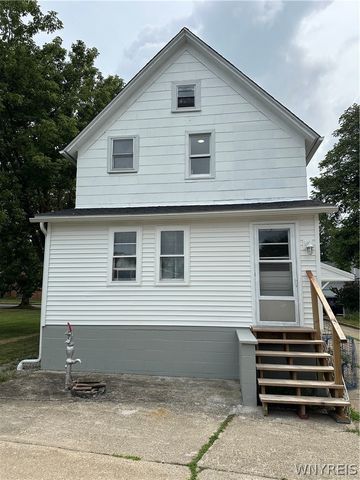 35 Cowing Street, Lancaster, NY 14043