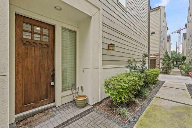 2429 Beall Street, Houston, TX 77008