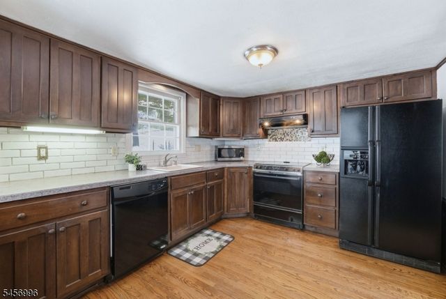 41 Summit Rd, Sparta Twp., NJ 07871