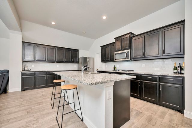 6149 Cobbetts Pond Lane, Fort Worth, TX 76179