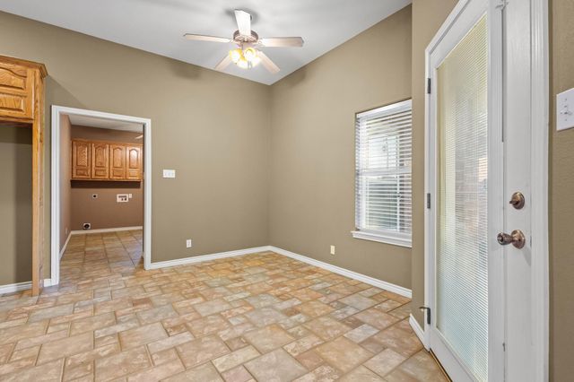 5025 Old Town Road, Whitesboro, TX 76273