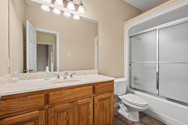 5025 Old Town Road, Whitesboro, TX 76273