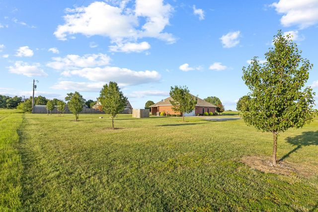 5025 Old Town Road, Whitesboro, TX 76273