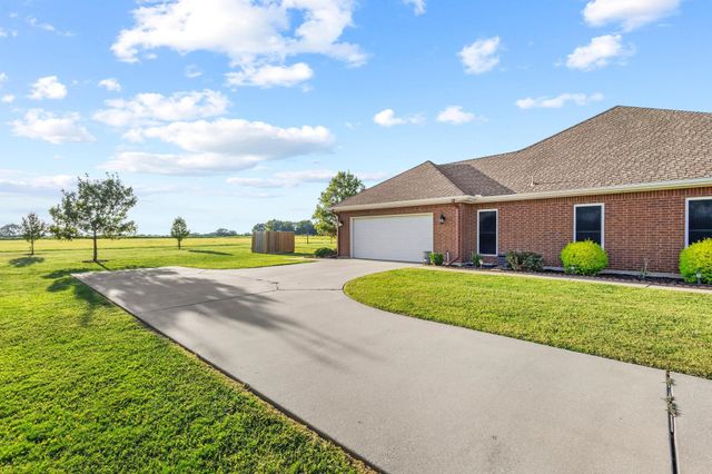 5025 Old Town Road, Whitesboro, TX 76273