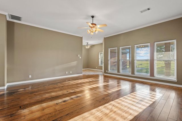 5025 Old Town Road, Whitesboro, TX 76273