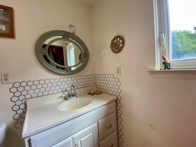 9070 Walnut Drive, Whitmore Lake, MI 48189