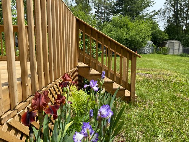 9070 Walnut Drive, Whitmore Lake, MI 48189