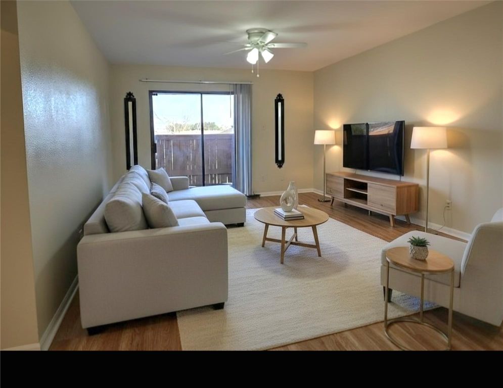 8433 Hearth Drive 38, Houston, TX 77054