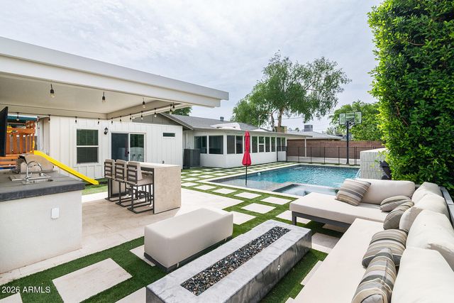 4724 N 36TH Street, Phoenix, AZ 85018